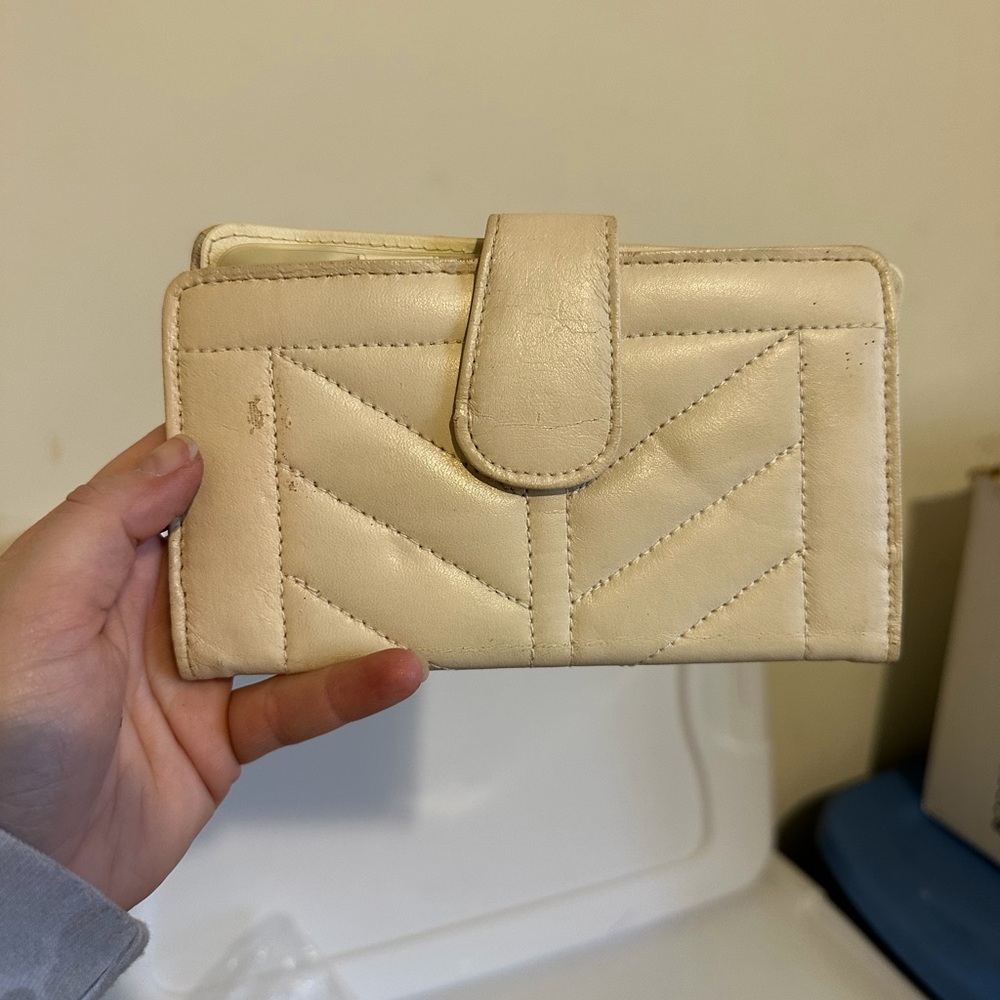 Vintage Cream Ambassador Design Women's Checkbook Holder Wallet
